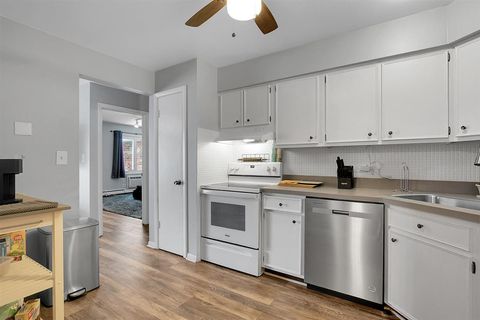 Tiny photo for 850 S Lorraine Road #3B, Wheaton, IL 60189 (MLS # 12549092)