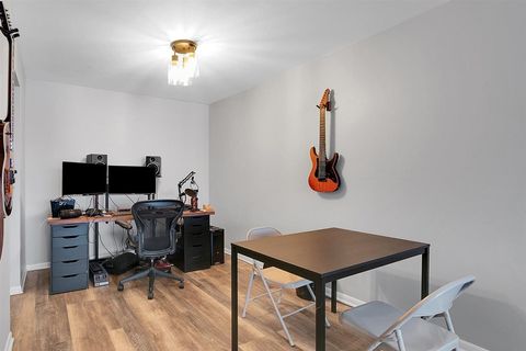 Tiny photo for 850 S Lorraine Road #3B, Wheaton, IL 60189 (MLS # 12549092)