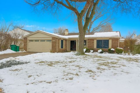 Photo of 775 Boxwood Lane, Buffalo Grove, IL 60089 (MLS # 12532462)