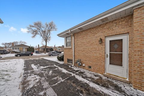Tiny photo for 2439 Ernst Street, Franklin Park, IL 60131 (MLS # 12545333)
