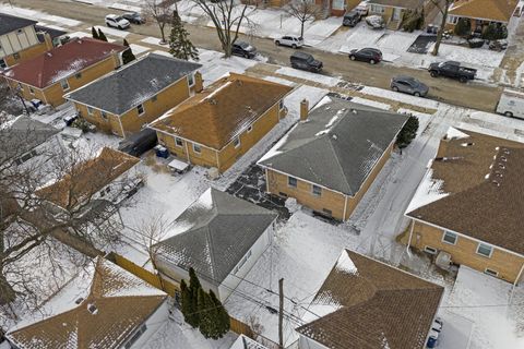 Tiny photo for 2439 Ernst Street, Franklin Park, IL 60131 (MLS # 12545333)