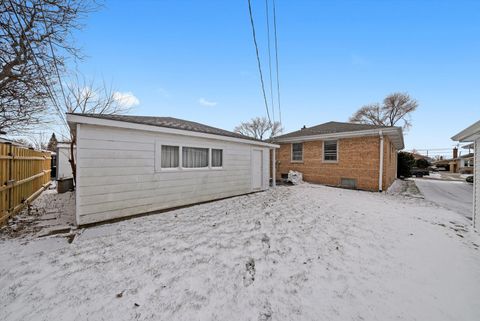Tiny photo for 2439 Ernst Street, Franklin Park, IL 60131 (MLS # 12545333)