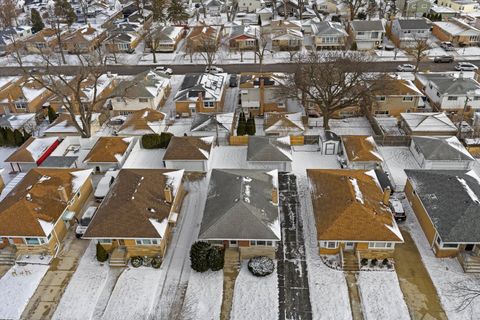 Tiny photo for 2439 Ernst Street, Franklin Park, IL 60131 (MLS # 12545333)