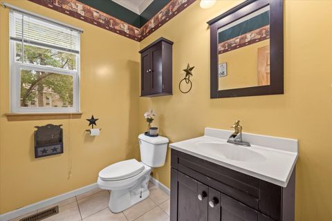 Tiny photo for 1228 Pennsylvania Avenue, Winthrop Harbor, IL 60096 (MLS # 12417978)