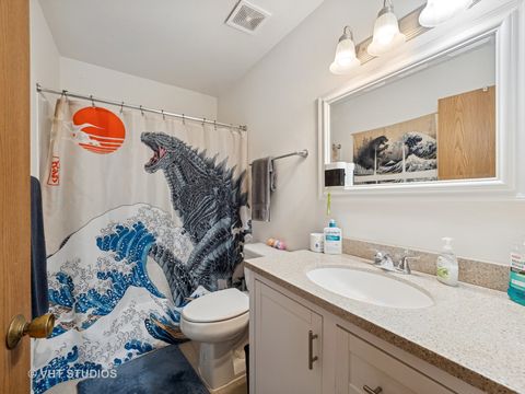 Tiny photo for 422 Lincoln Avenue #A, Fox River Grove, IL 60021 (MLS # 12462433)