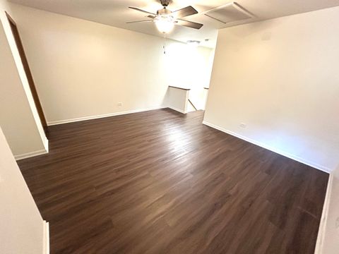 Tiny photo for 422 Lincoln Avenue #A, Fox River Grove, IL 60021 (MLS # 12462433)