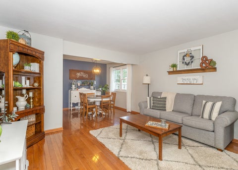 Tiny photo for 3507 56th Street Court, Moline, IL 61265 (MLS # 12753241)