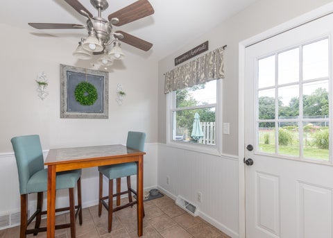 Tiny photo for 3507 56th Street Court, Moline, IL 61265 (MLS # 12753241)