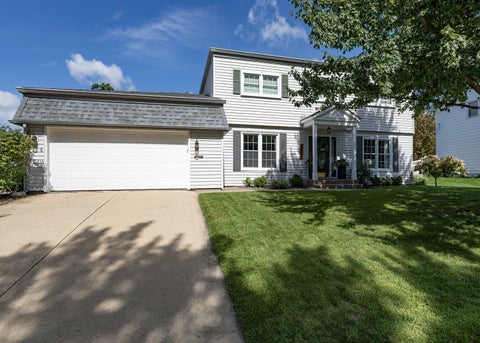 Photo of 3507 56th Street Court, Moline, IL 61265 (MLS # 12753241)