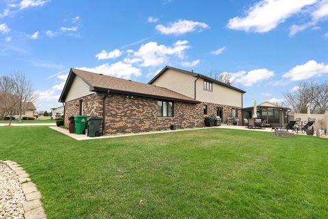 Tiny photo for 16748 Richards Drive, Tinley Park, IL 60477 (MLS # 12607629)