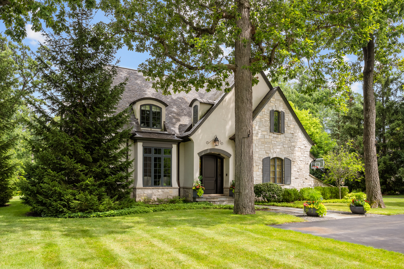 569 Briar Lane