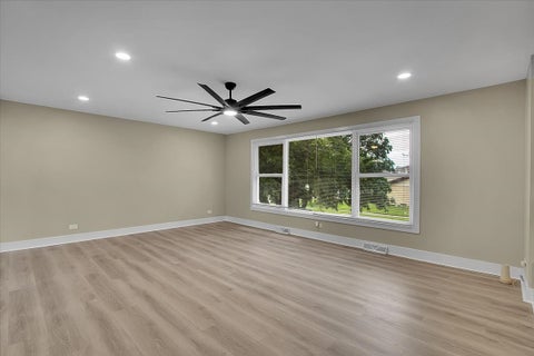 Tiny photo for 16101 Avalon Avenue, South Holland, IL 60473 (MLS # 12756877)