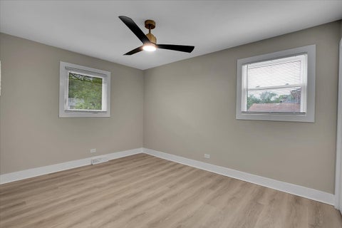Tiny photo for 16101 Avalon Avenue, South Holland, IL 60473 (MLS # 12756877)