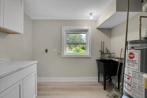 Tiny photo for 16101 Avalon Avenue, South Holland, IL 60473 (MLS # 12756877)