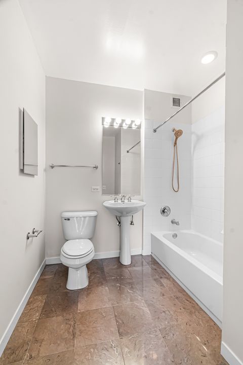 Tiny photo for 200 W GRAND Avenue #2103, Chicago, IL 60654 (MLS # 12604874)