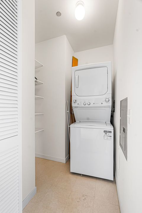 Tiny photo for 200 W GRAND Avenue #2103, Chicago, IL 60654 (MLS # 12604874)