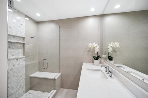Tiny photo for 1740 Mission Hills Road #303, Northbrook, IL 60062 (MLS # 12783178)