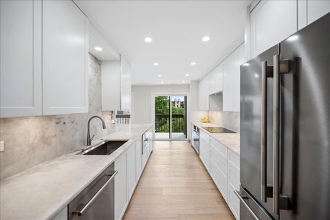 Tiny photo for 1740 Mission Hills Road #303, Northbrook, IL 60062 (MLS # 12783178)