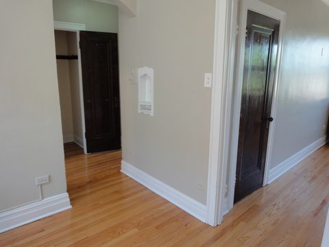 Tiny photo for 1941 Grove Avenue #201, Berwyn, IL 60402 (MLS # 12586253)