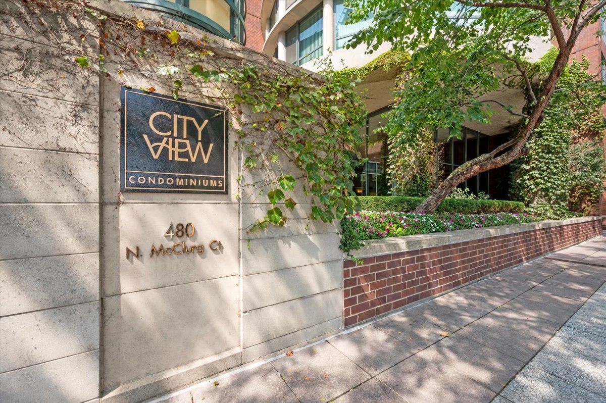 480 N MCCLURG Court 1109