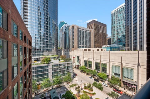 Tiny photo for 480 N MCCLURG Court #1109, Chicago, IL 60611 (MLS # 12744455)