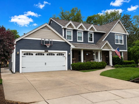 Photo of 1683 CASTAWAY Court, Hoffman Estates, IL 60010 (MLS # 12702351)