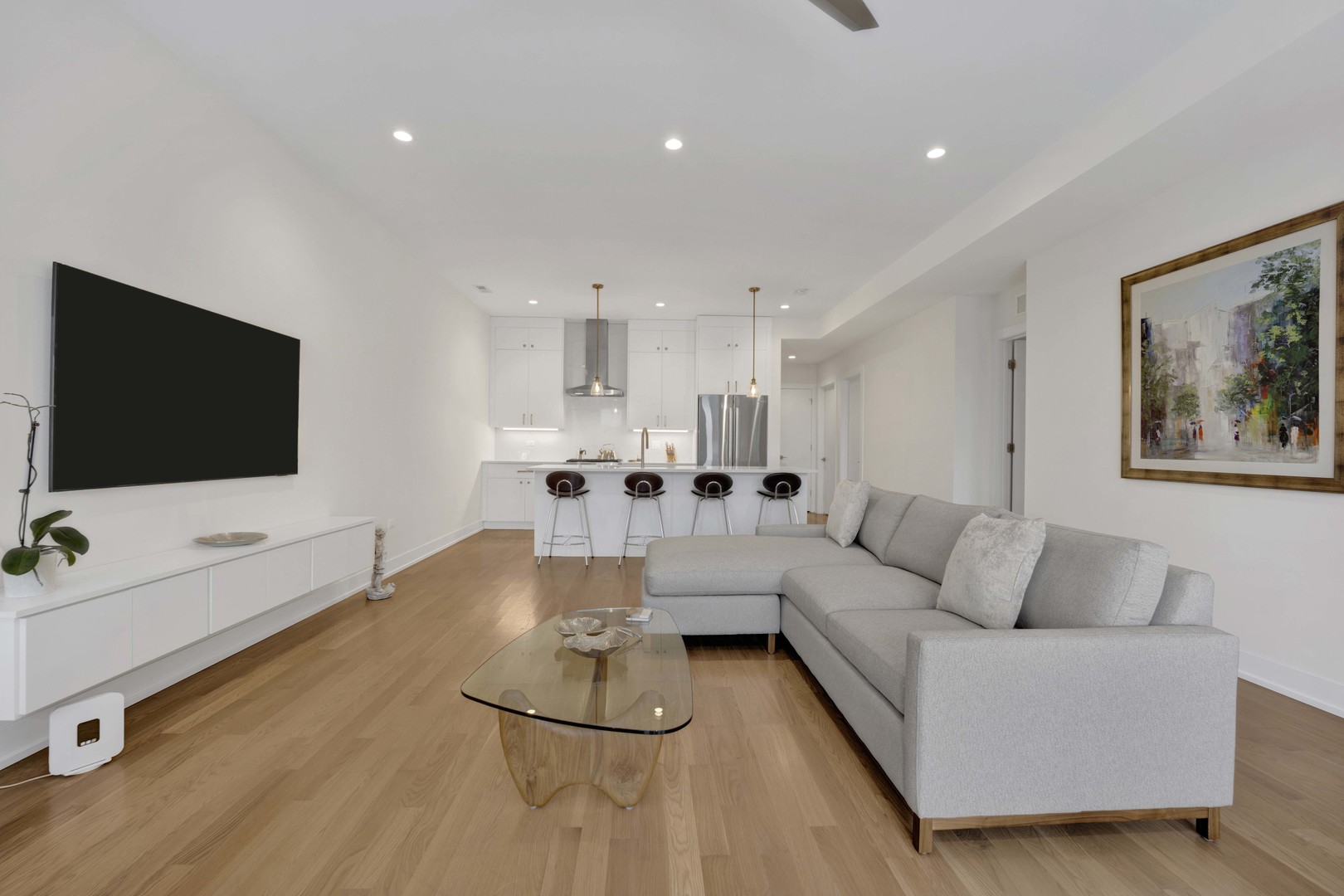 4024 N Lincoln Avenue 4C