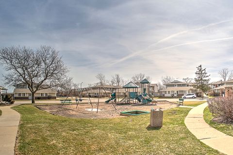 Tiny photo for 6028 Kit Carson Drive, Hanover Park, IL 60133 (MLS # 12601009)