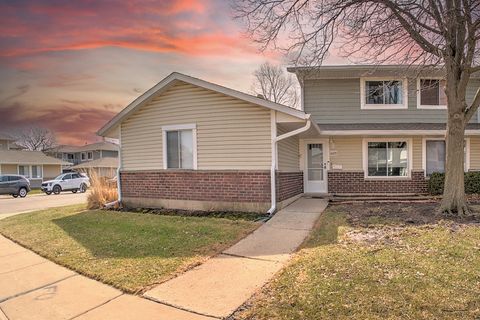 Tiny photo for 6028 Kit Carson Drive, Hanover Park, IL 60133 (MLS # 12601009)