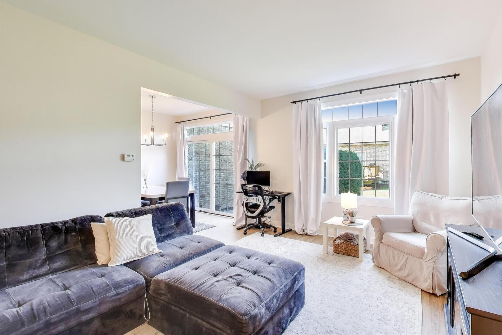 10521 Thornham Lane 10521