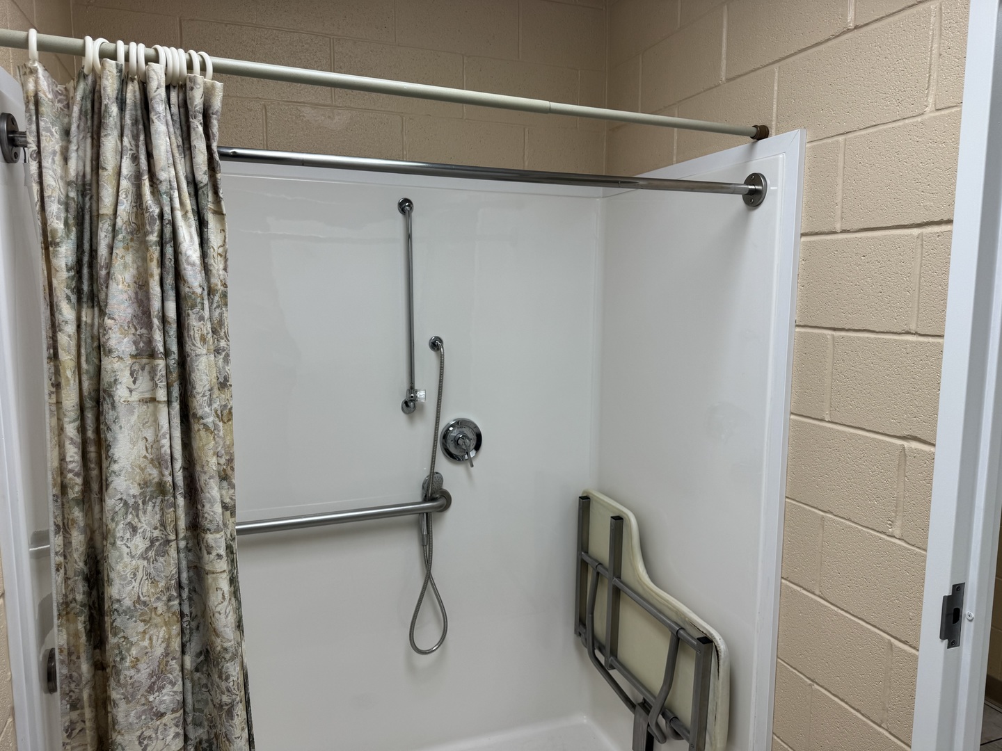 West Dundee, Illinois 60118, United States, ,Residential,Active,29123