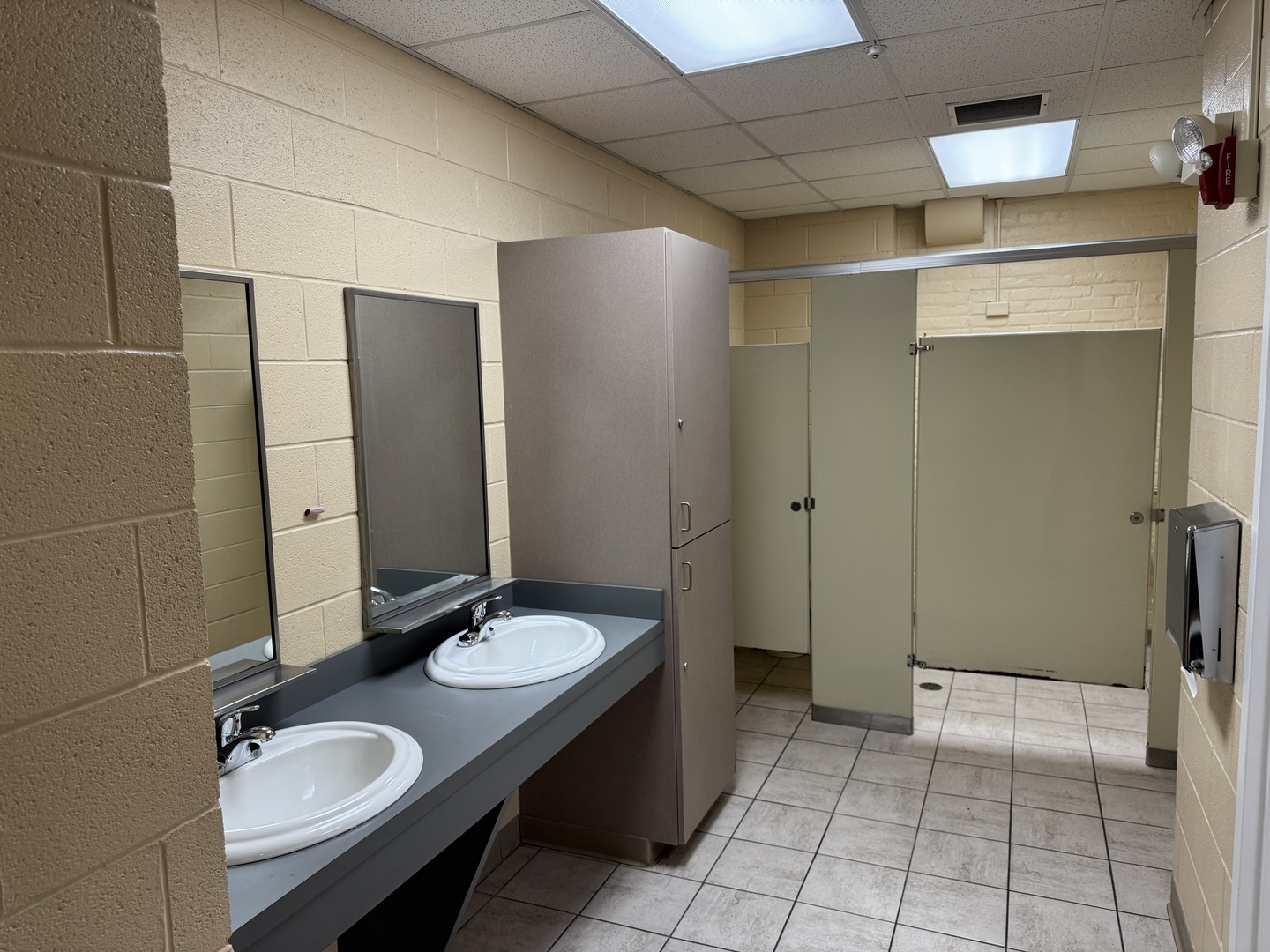 West Dundee, Illinois 60118, United States, ,Residential,Active,29123