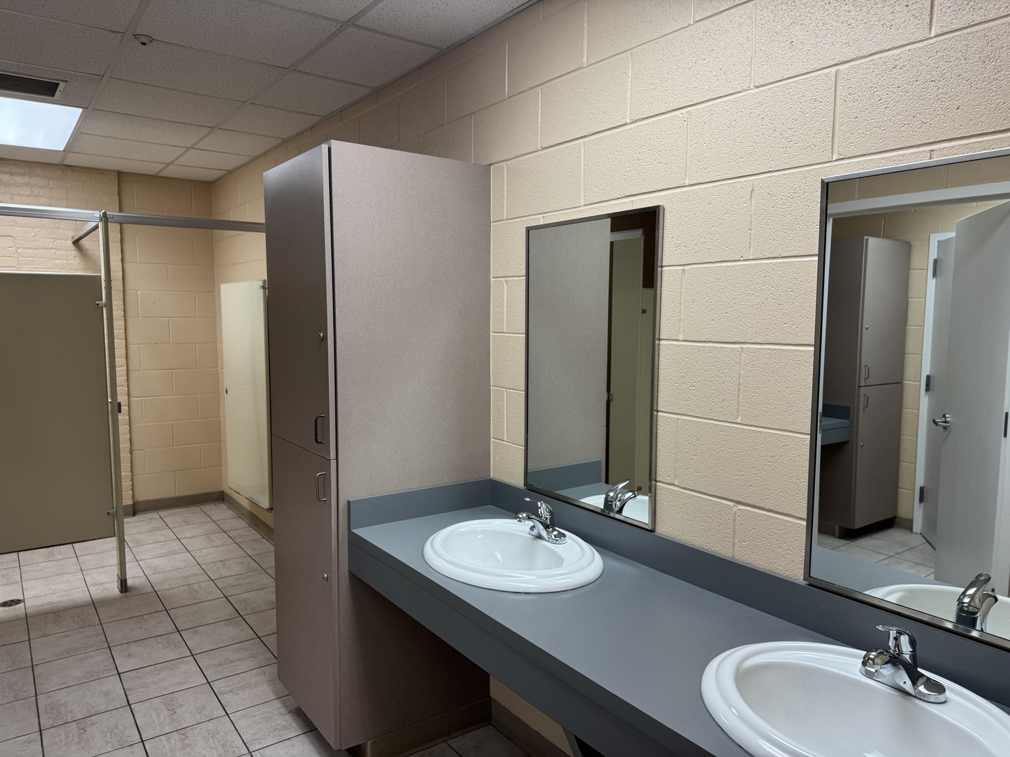 West Dundee, Illinois 60118, United States, ,Residential,Active,29123