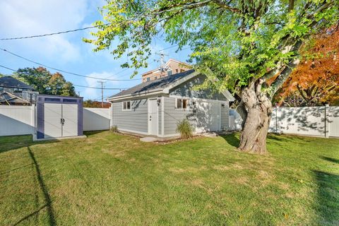 Tiny photo for 9600 S 51st Avenue, Oak Lawn, IL 60453 (MLS # 12507458)