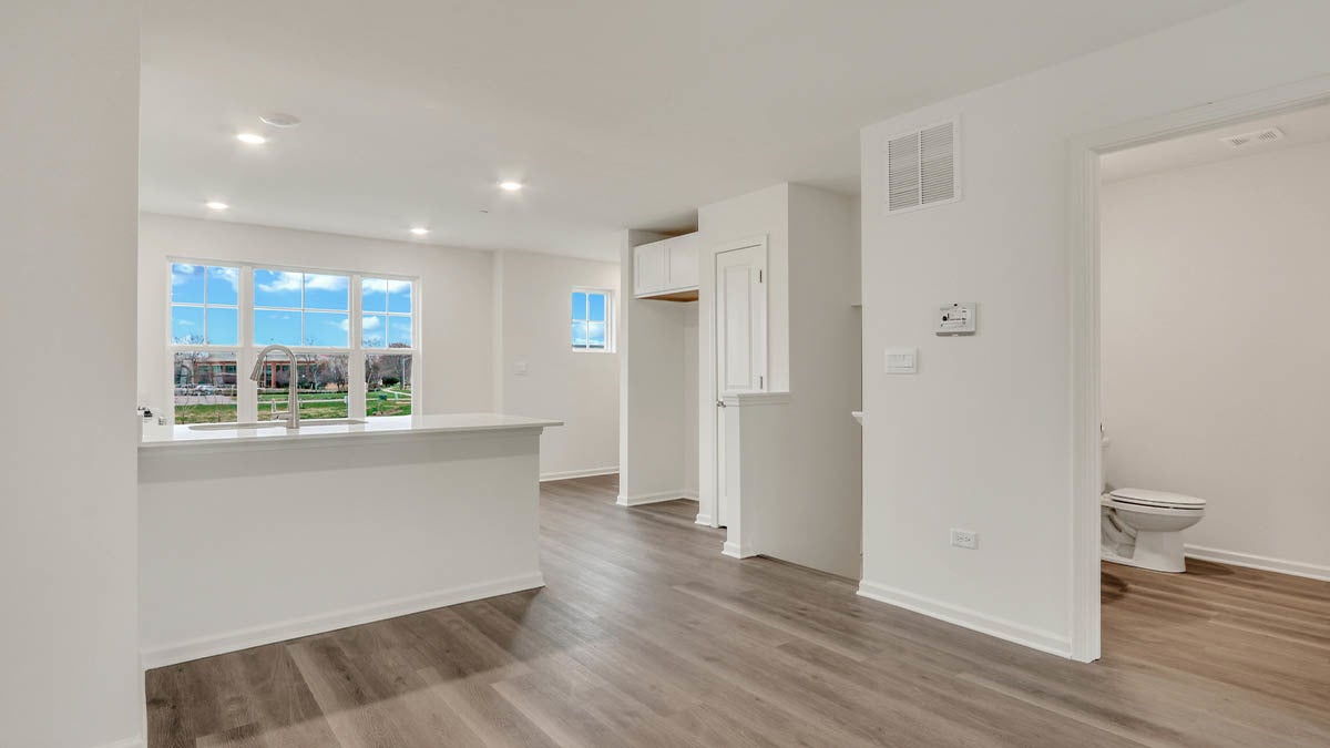 415 Lakeshore Court
