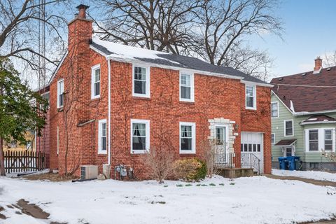 Tiny photo for 827 N 10th Street, DeKalb, IL 60115 (MLS # 12595883)