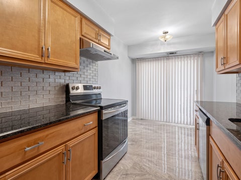 Tiny photo for 502 W Huntington Commons Road #241, Mount Prospect, IL 60056 (MLS # 12777100)
