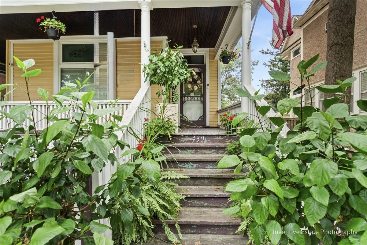 430 S La Grange Road