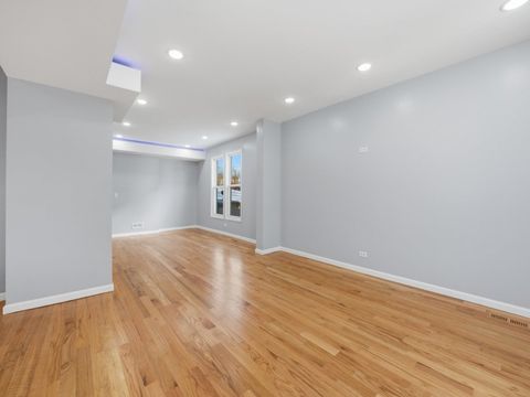 Tiny photo for 10451 S Hoxie Avenue, Chicago, IL 60617 (MLS # 12557363)