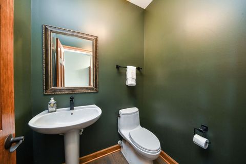 Tiny photo for 2009 MacKenzie Place #2009, Wheaton, IL 60187 (MLS # 12559442)