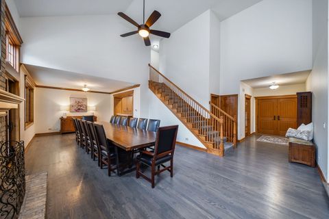 Tiny photo for 2009 MacKenzie Place #2009, Wheaton, IL 60187 (MLS # 12559442)