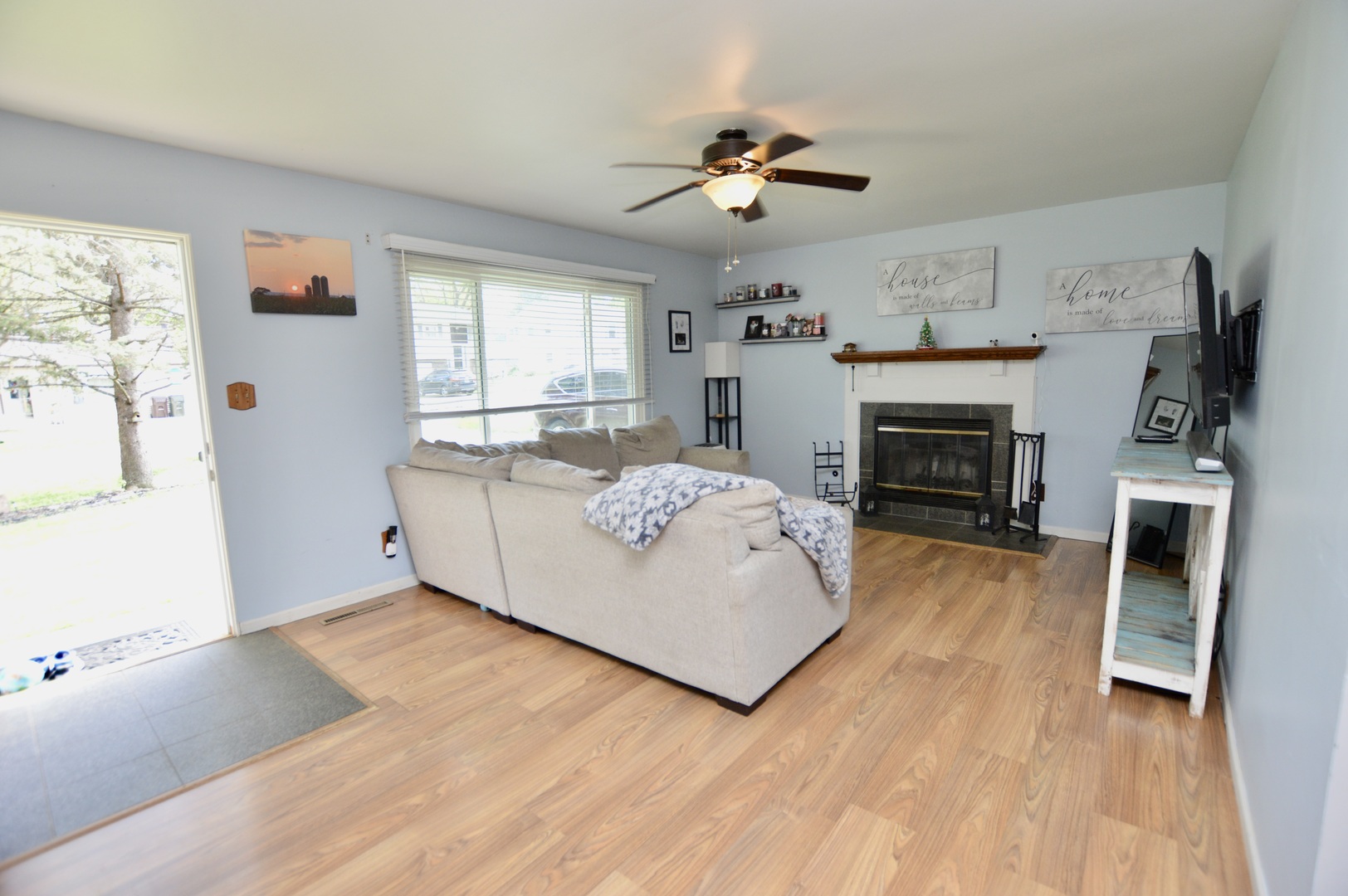 3206 W W Hunter Path