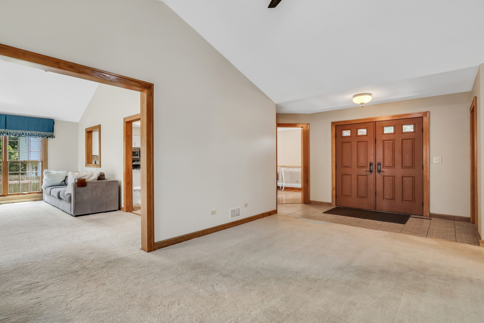 1925 Oaktree Trail