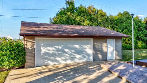 Tiny photo for 504 Elizabeth Street, Streator, IL 61364 (MLS # 12487792)