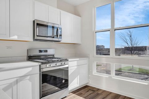 Tiny photo for 302 Summit Circle, Lombard, IL 60148 (MLS # 12526268)