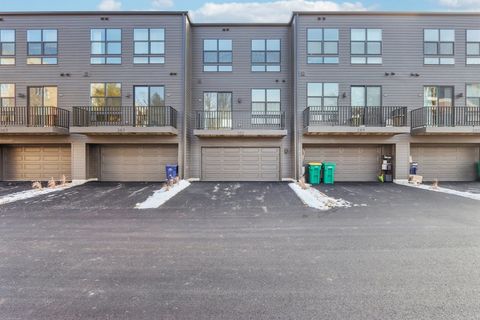 Tiny photo for 302 Summit Circle, Lombard, IL 60148 (MLS # 12526268)