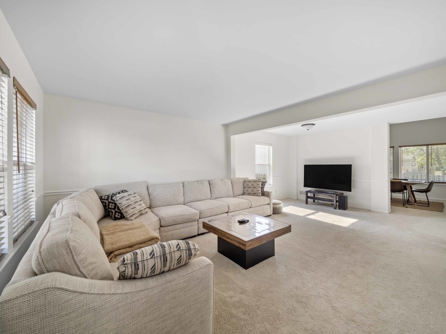 2521 WATERFORD Lane