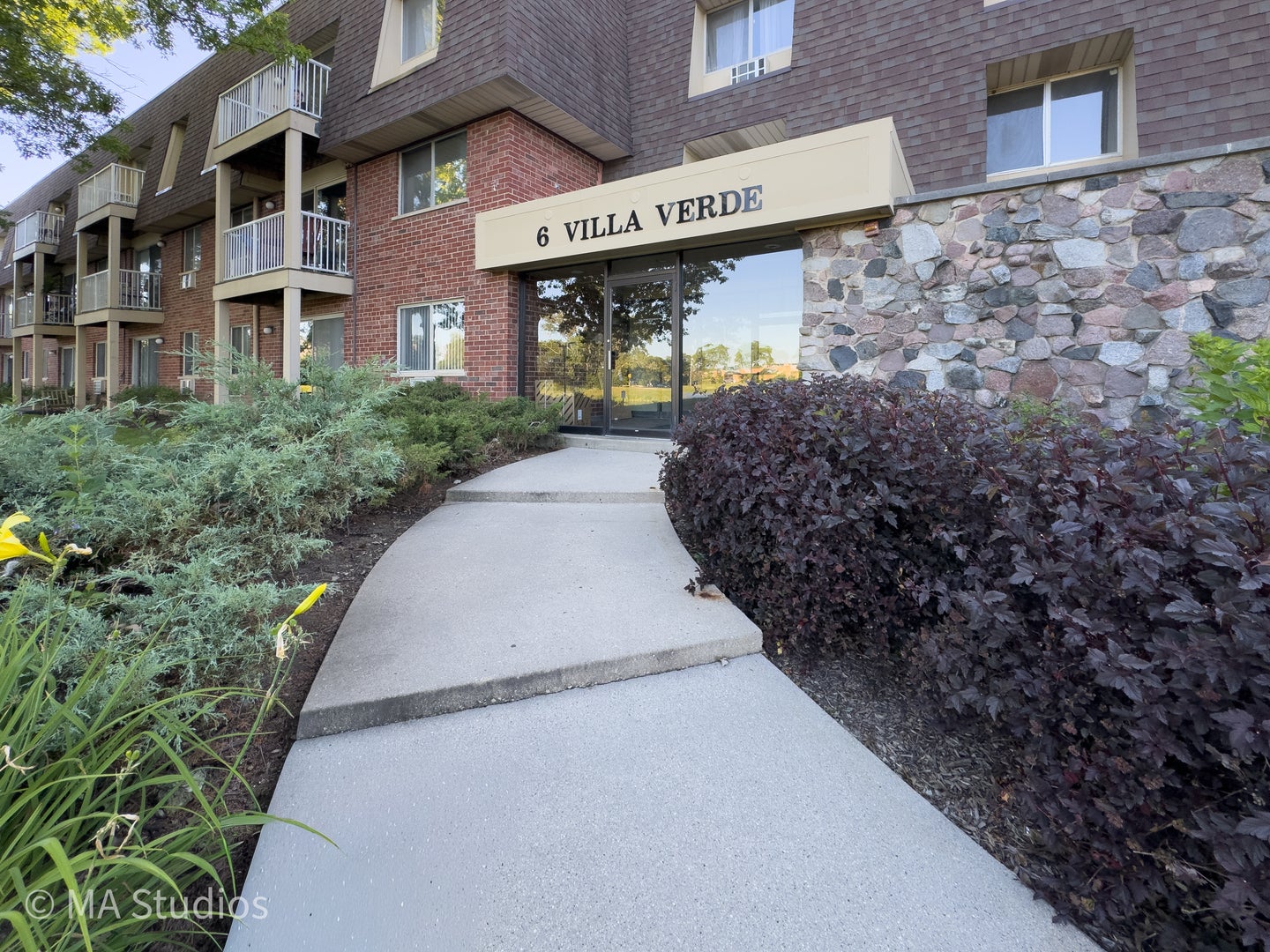 6 Villa Verde Drive 201