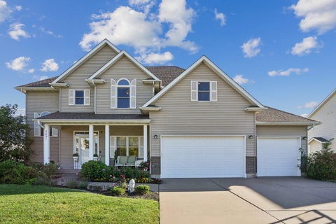 Photo of 2631 E 58th Street, Davenport, IA 52807 (MLS # 12770607)