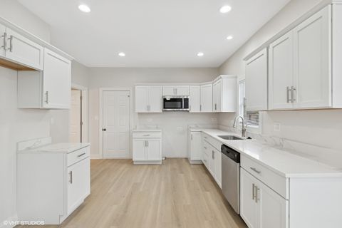 Tiny photo for 81 W 15th Street, Chicago Heights, IL 60411 (MLS # 12296160)